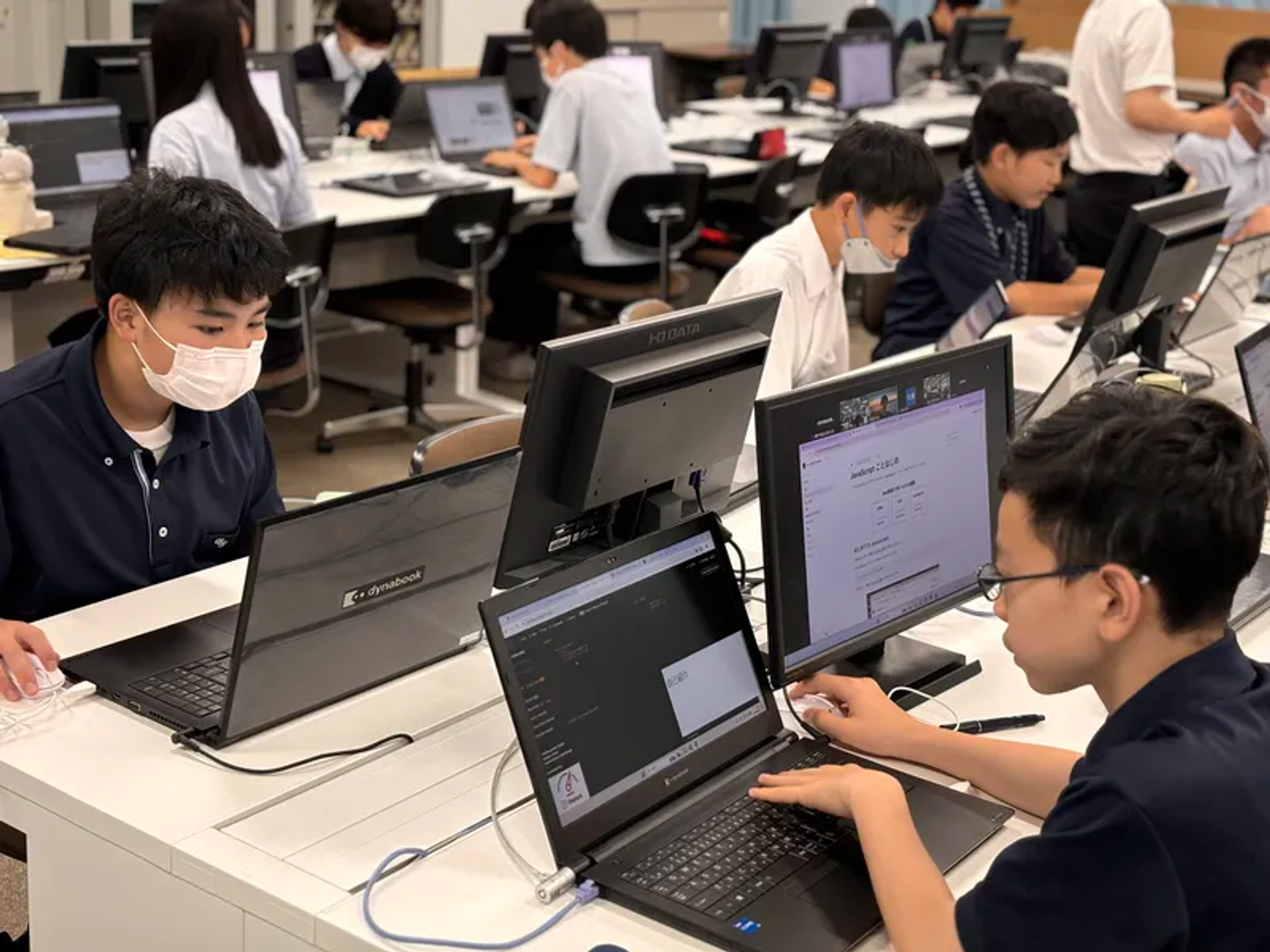 講座を受講する生徒の様子